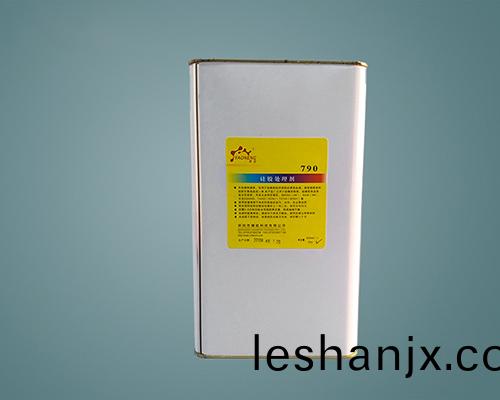 792 通用型硅橡膠處(chu)理劑 